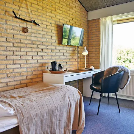 Hostel Flinten