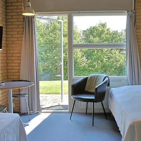 Flinten Ξενοδοχείο