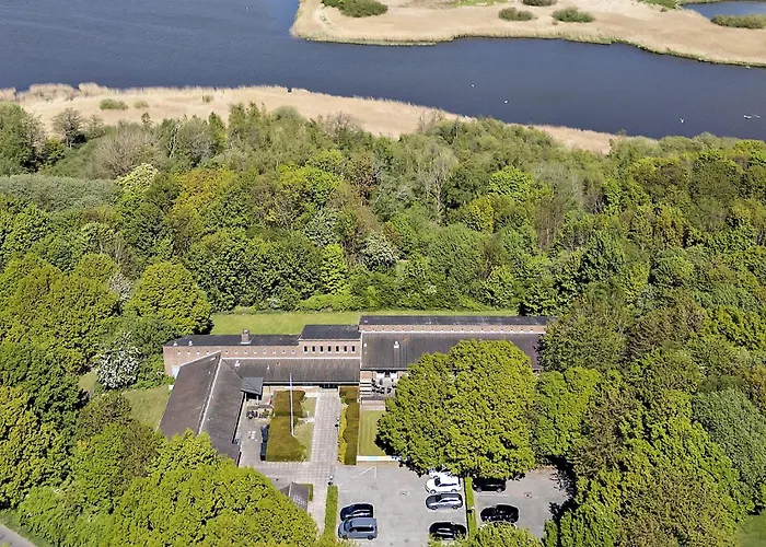 Отель Flinten Хорсенс