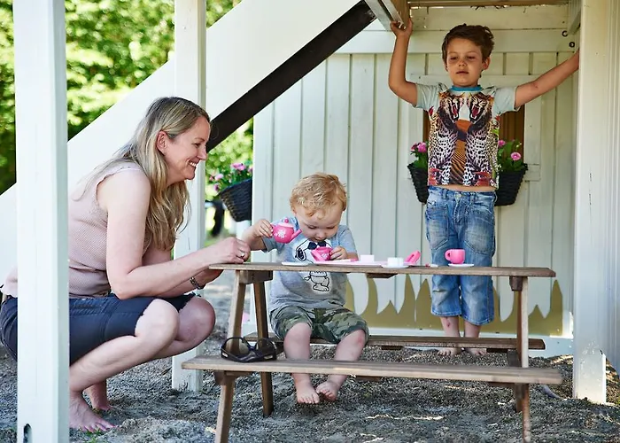 Отель Flinten Хорсенс